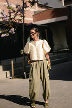 Load image into Gallery viewer, Cassie Cargo Pants (Khaki)