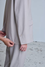 Load image into Gallery viewer, Ihfava Oversized Blazer (Beige)