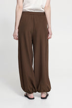 Load image into Gallery viewer, Fava Trousers (Brown)