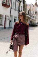 Load image into Gallery viewer, Tamsin Top (Burgundy)