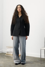 Load image into Gallery viewer, Wilcoxl Blazer (Black)