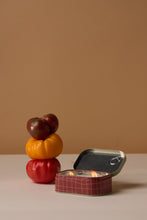 Load image into Gallery viewer, Paddywax Bistro "Heirloom Tomato" Tin Candle
