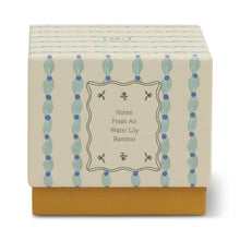 Load image into Gallery viewer, Paddywax - Tulip Glass Candle "Wisteria & Willow"