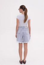 Load image into Gallery viewer, Domna Shorts (Platinum Grey)