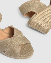 Load image into Gallery viewer, Bromelia (Oro Claro)