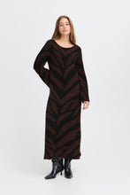 Load image into Gallery viewer, Ihkamora Dress
