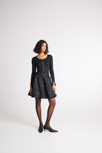 Load image into Gallery viewer, Kilua Skirt (Black)
