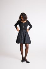 Load image into Gallery viewer, Kilua Skirt (Black)
