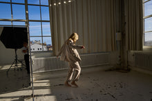 Load image into Gallery viewer, Ihfava Oversized Blazer (Beige)

