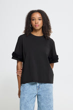 Load image into Gallery viewer, Floral T-shirt (Black)
