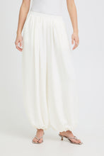 Load image into Gallery viewer, Ihballoon Trousers (White)
