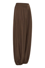 Load image into Gallery viewer, Fava Trousers (Brown)
