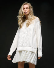 Load image into Gallery viewer, Aveiro Sweater (Off White)
