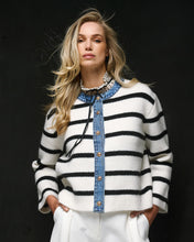 Load image into Gallery viewer, Guarda Cardigan (Off White)
