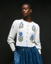 Load image into Gallery viewer, Amadora Cardigan (Off white)
