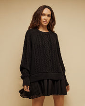 Load image into Gallery viewer, Aveiro Sweater (Black)
