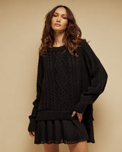 Load image into Gallery viewer, Aveiro Sweater (Black)
