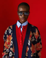 Load image into Gallery viewer, Odivelas Cardigan (Navy Blue)
