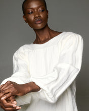 Load image into Gallery viewer, Montijo Sweater (Off White)
