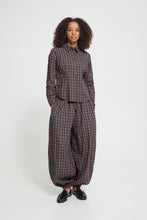 Load image into Gallery viewer, Rollu Shirt (Brown)
