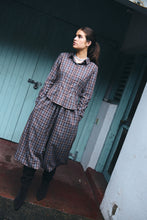 Load image into Gallery viewer, Rollu Trousers (Brown)
