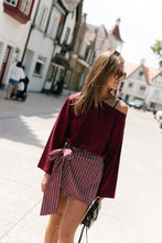 Load image into Gallery viewer, Tamsin Top (Burgundy)
