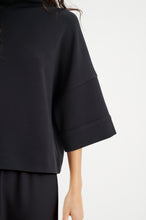 Load image into Gallery viewer, Vincel Sweatshirt (Black)
