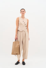 Load image into Gallery viewer, ZellaIW Barrel Trousers (Sandstone)
