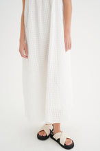 Load image into Gallery viewer, VanidaIW Dress (White)
