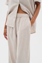 Load image into Gallery viewer, RimoneIW Linen Trousers (Nature)
