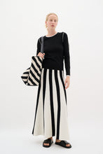 Load image into Gallery viewer, SaccoIW Pullover (Black/White)
