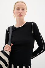 Load image into Gallery viewer, SaccoIW Pullover (Black/White)
