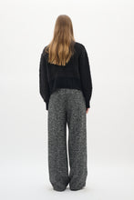 Load image into Gallery viewer, GuoIW Cardigan (Black)
