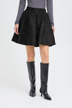 Load image into Gallery viewer, Kilua Skirt (Black)
