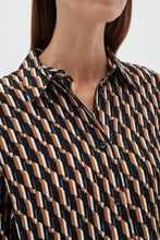 Load image into Gallery viewer, MaltiI Shirt (Brown)
