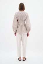 Load image into Gallery viewer, HelveIW Blouse (Stone)
