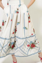Load image into Gallery viewer, Ortansia Dress (Ivory)
