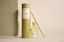 Load image into Gallery viewer, The Olphactory [Iconic] Blossom Tonka Diffuser

