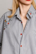 Load image into Gallery viewer, Brenda Shirt (Grey)
