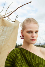 Load image into Gallery viewer, Amaryllis Earrings
