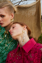 Load image into Gallery viewer, Narcissus Earrings
