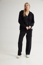 Load image into Gallery viewer, Flow Jacket (Black)
