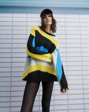Load image into Gallery viewer, Malmo Sweater (Black)
