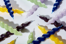 Load image into Gallery viewer, Maegen - Set of 3 Glossy Twisted Taper Leaf Green Candles (25cm)
