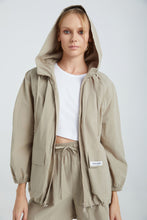 Load image into Gallery viewer, Wrinkles Jacket (Beige)
