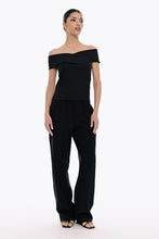 Load image into Gallery viewer, Afterring Off Shoulders Top (Black)
