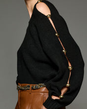 Load image into Gallery viewer, Beja Sweater (Black)
