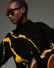 Load image into Gallery viewer, Ermesinde Sweater (Black)
