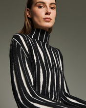 Load image into Gallery viewer, Parma Sweater (Black)
