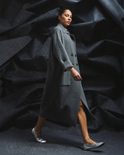 Load image into Gallery viewer, Lyon Cardigan (Grey)
